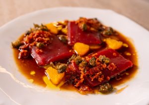Sashimi de Lomo Negro de Atún Rojo con Ponzu Andaluz